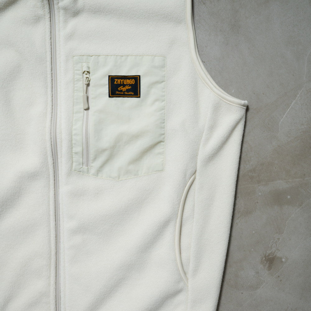 【OUTLET】ZHYVAGO name Micro fleece zip vest