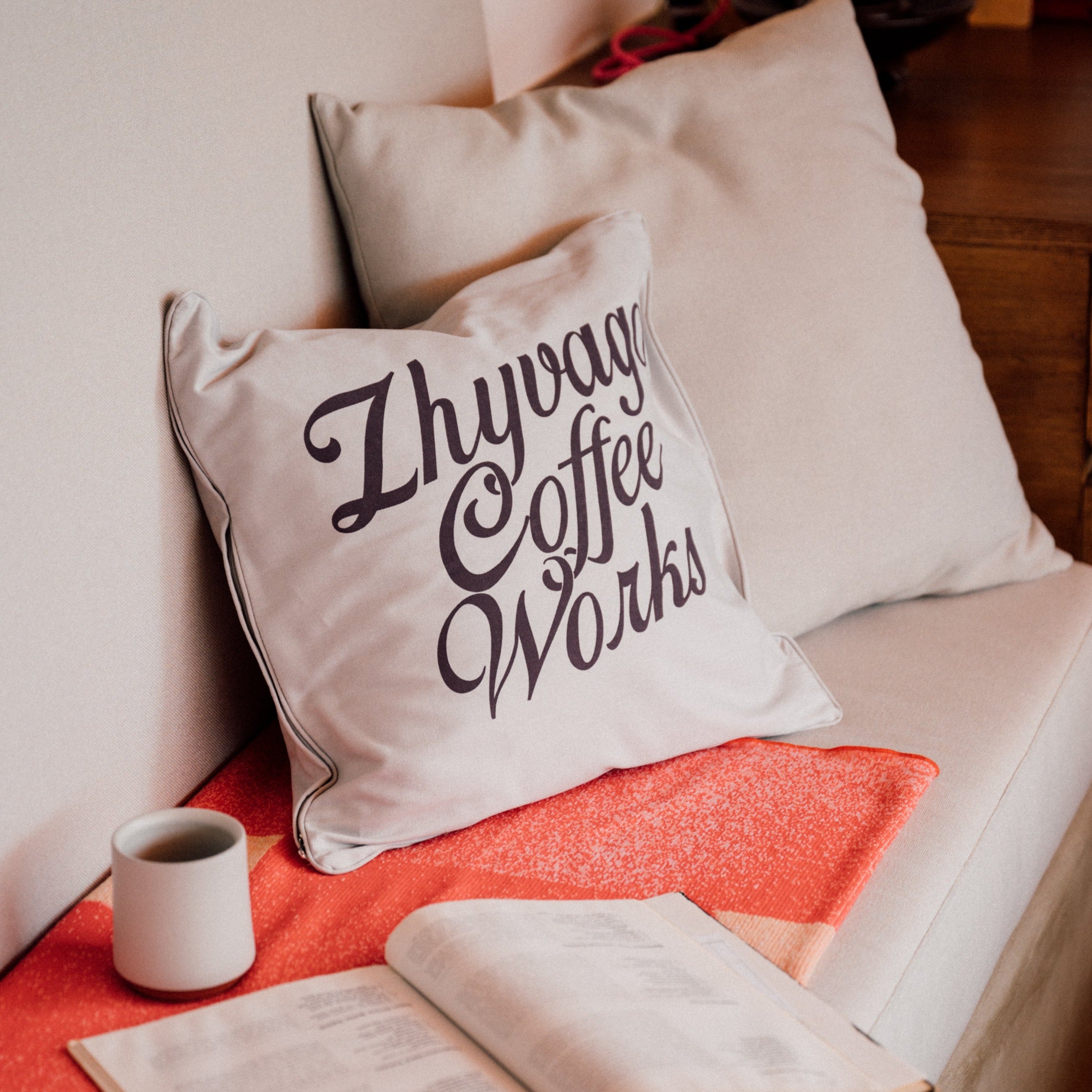 ZHYVAGO "TRIKE" cushion cover