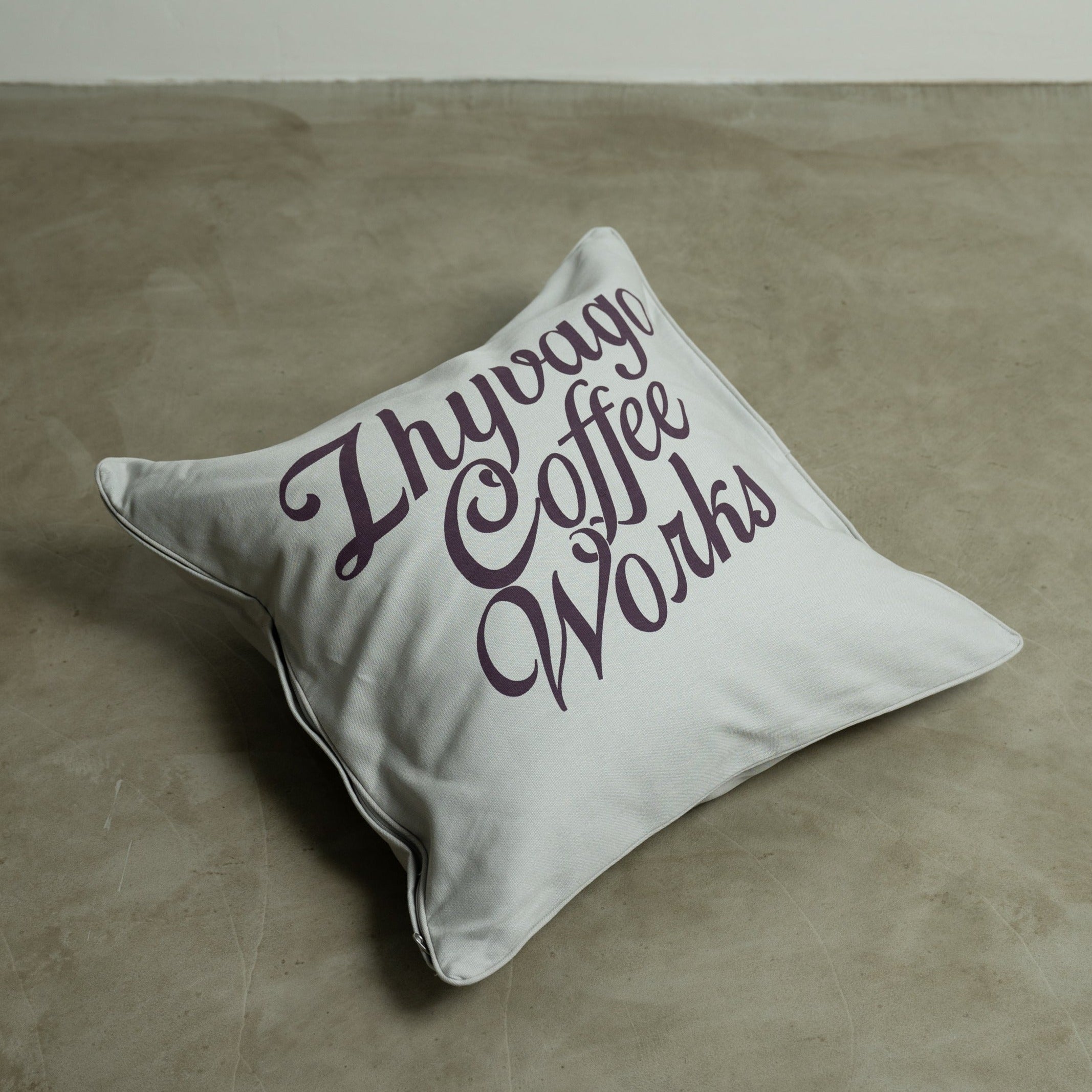 ZHYVAGO "TRIKE" cushion cover