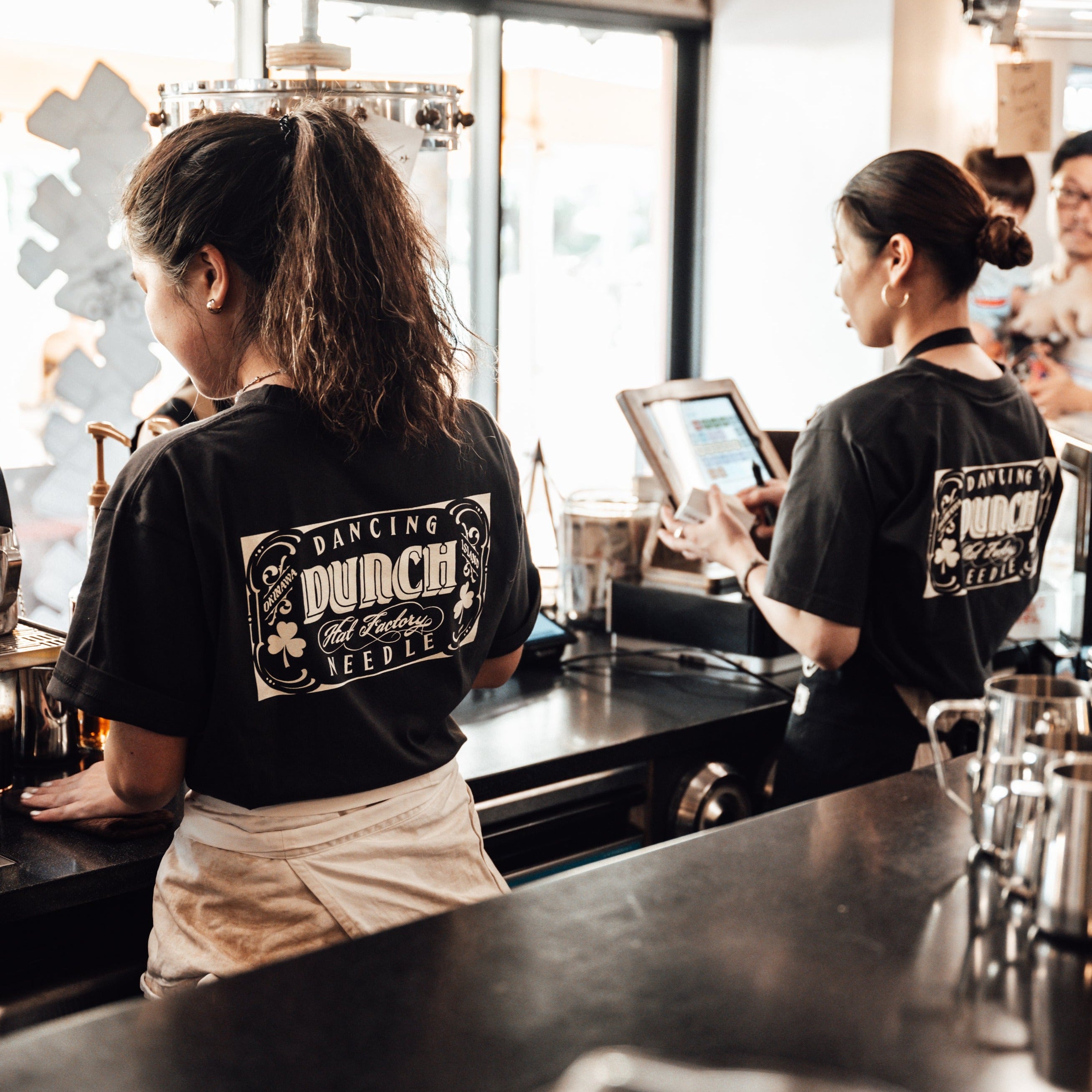DUNCH × ZHYVAGO T-shirt【オンラインストア限定】
