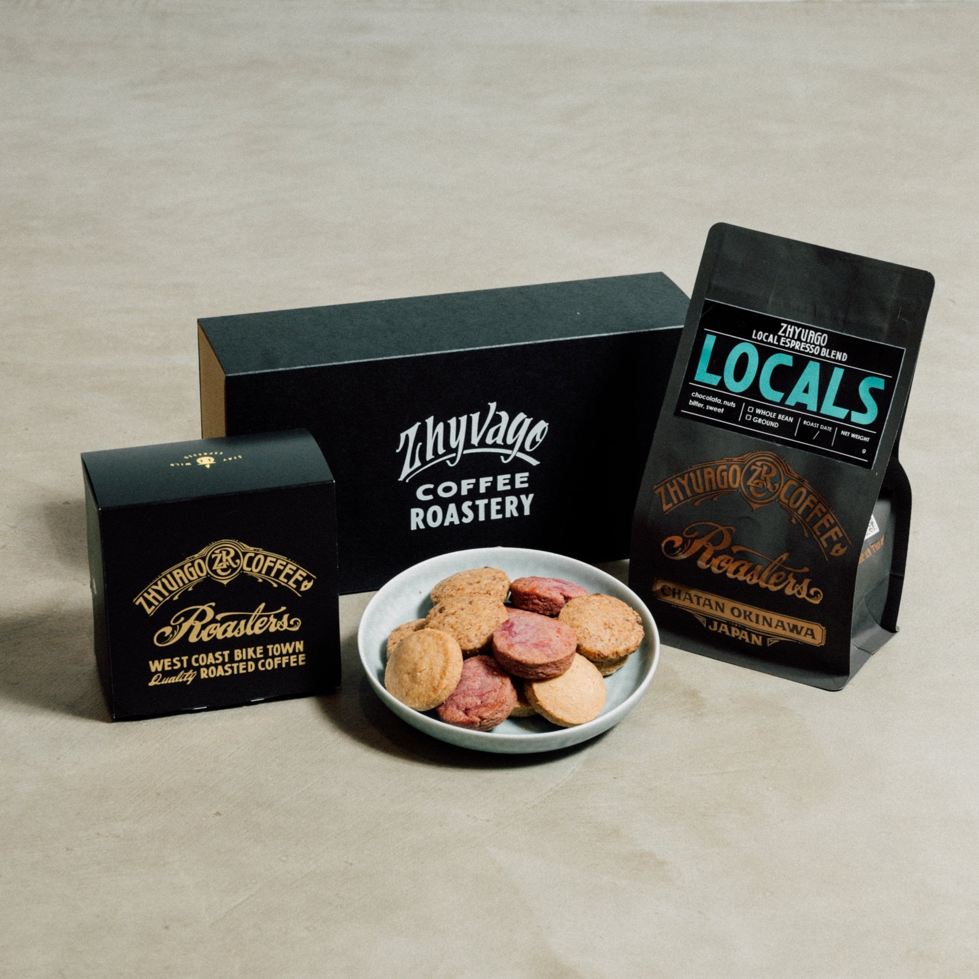 【 GIFT BOX 】Coffee Beans & Okinawa Snack "Chinsuko"