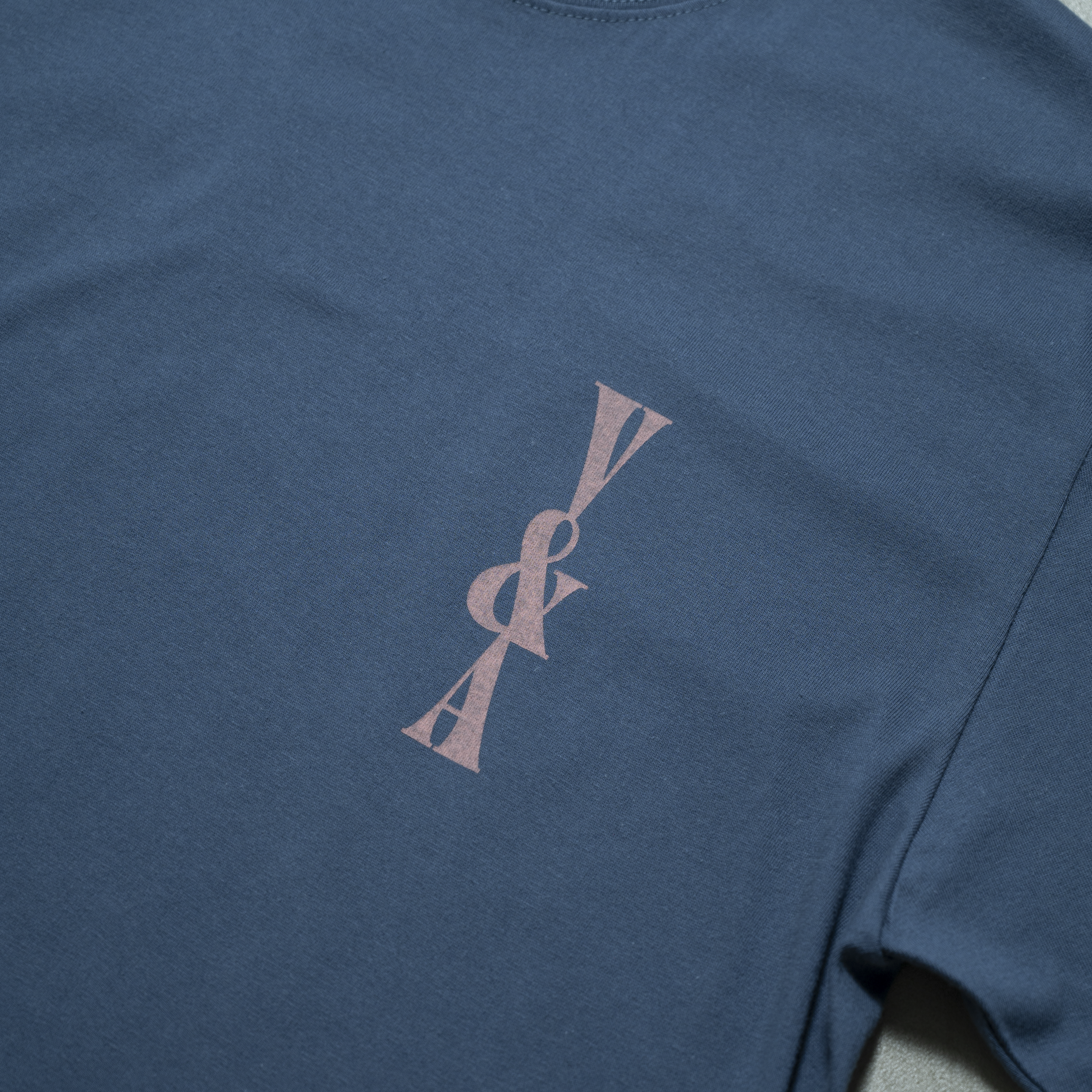 V&A 9 Palmtree Tee