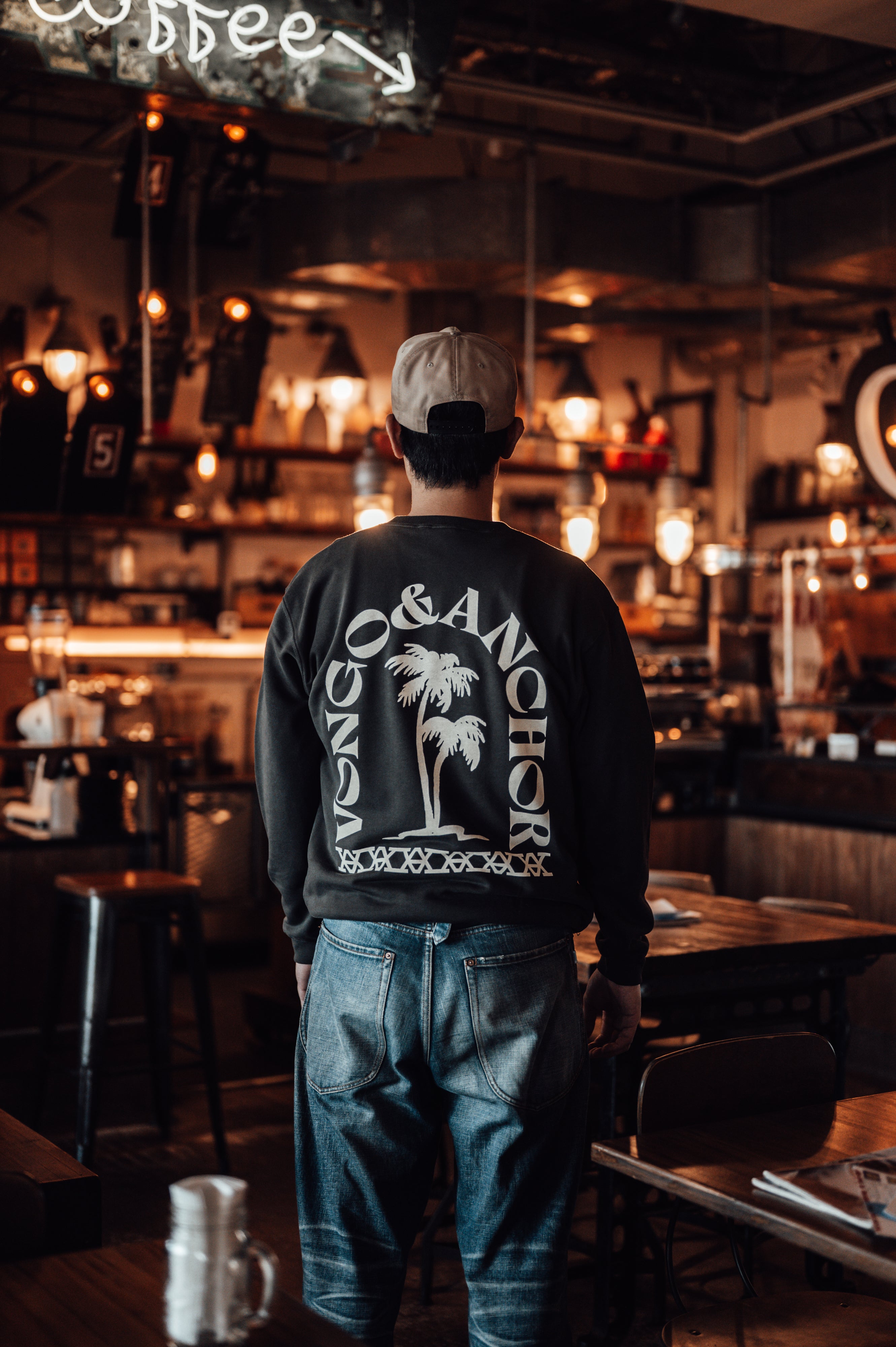 Vongo & Anchor Palm Tree crew neck SWT