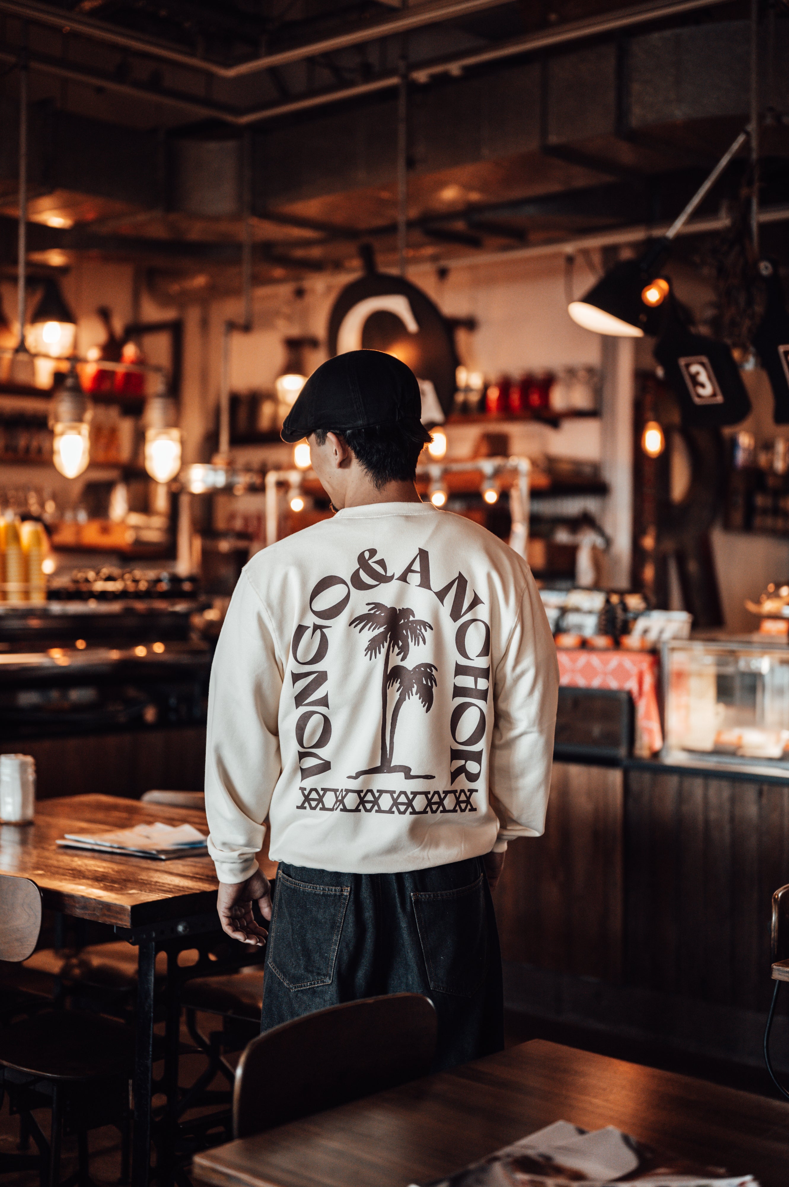 Vongo & Anchor Palm Tree crew neck SWT