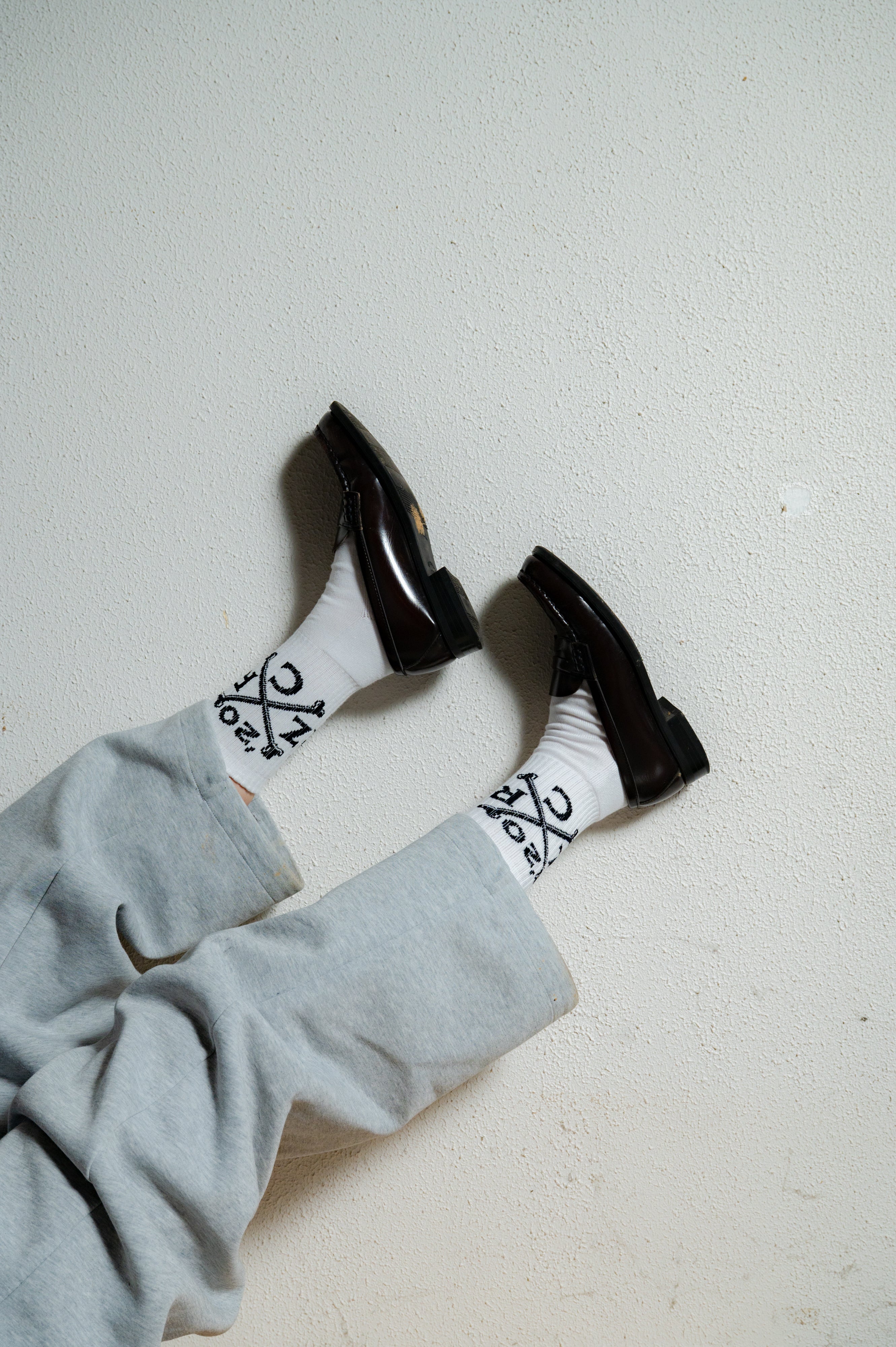 ZHYVAGO Bone TM socks