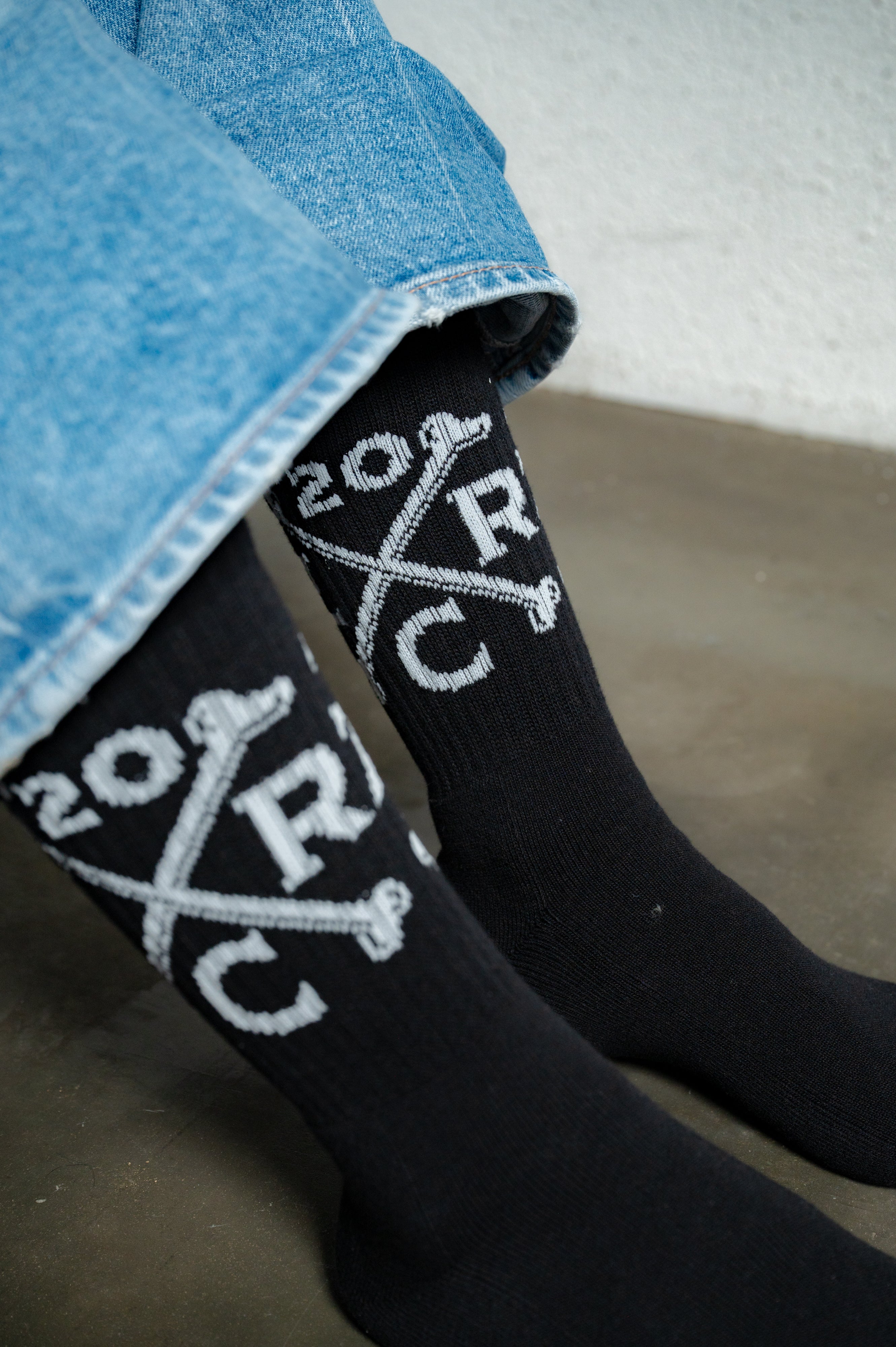 ZHYVAGO Bone TM socks