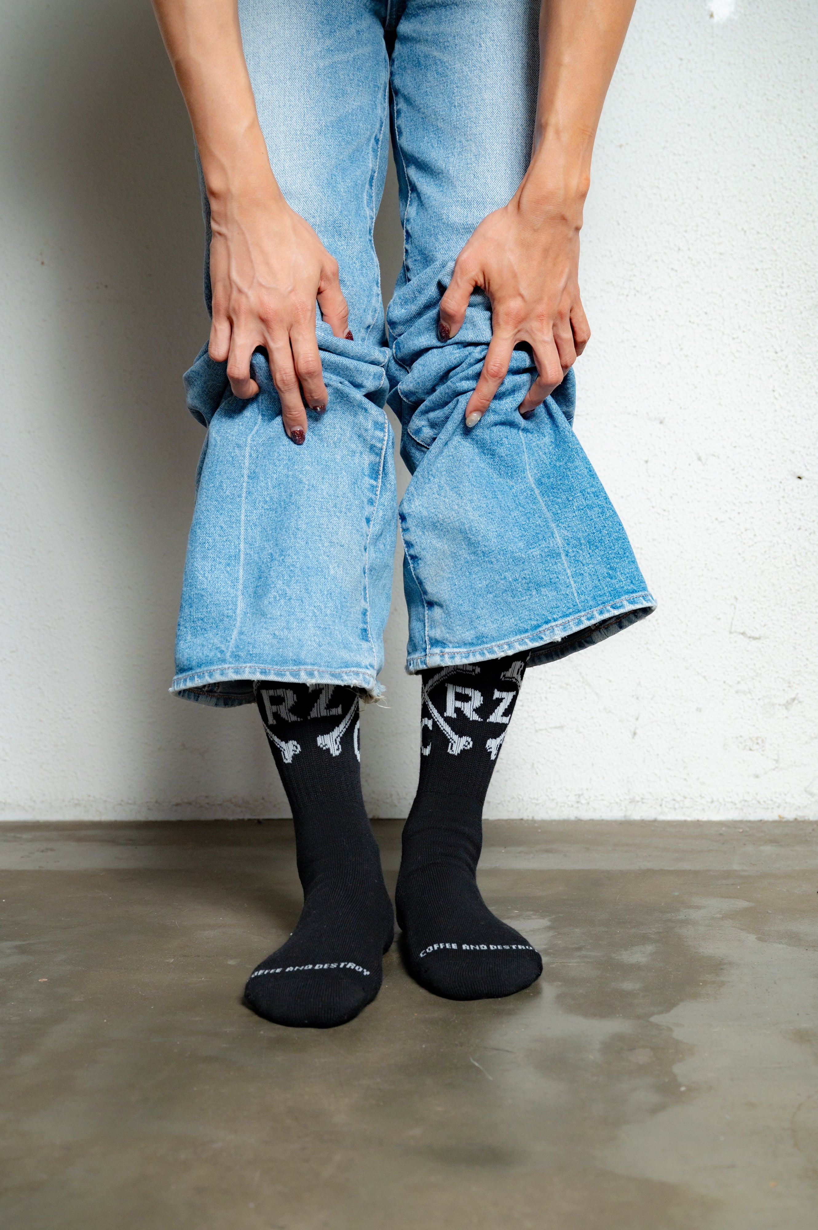 ZHYVAGO Bone TM socks