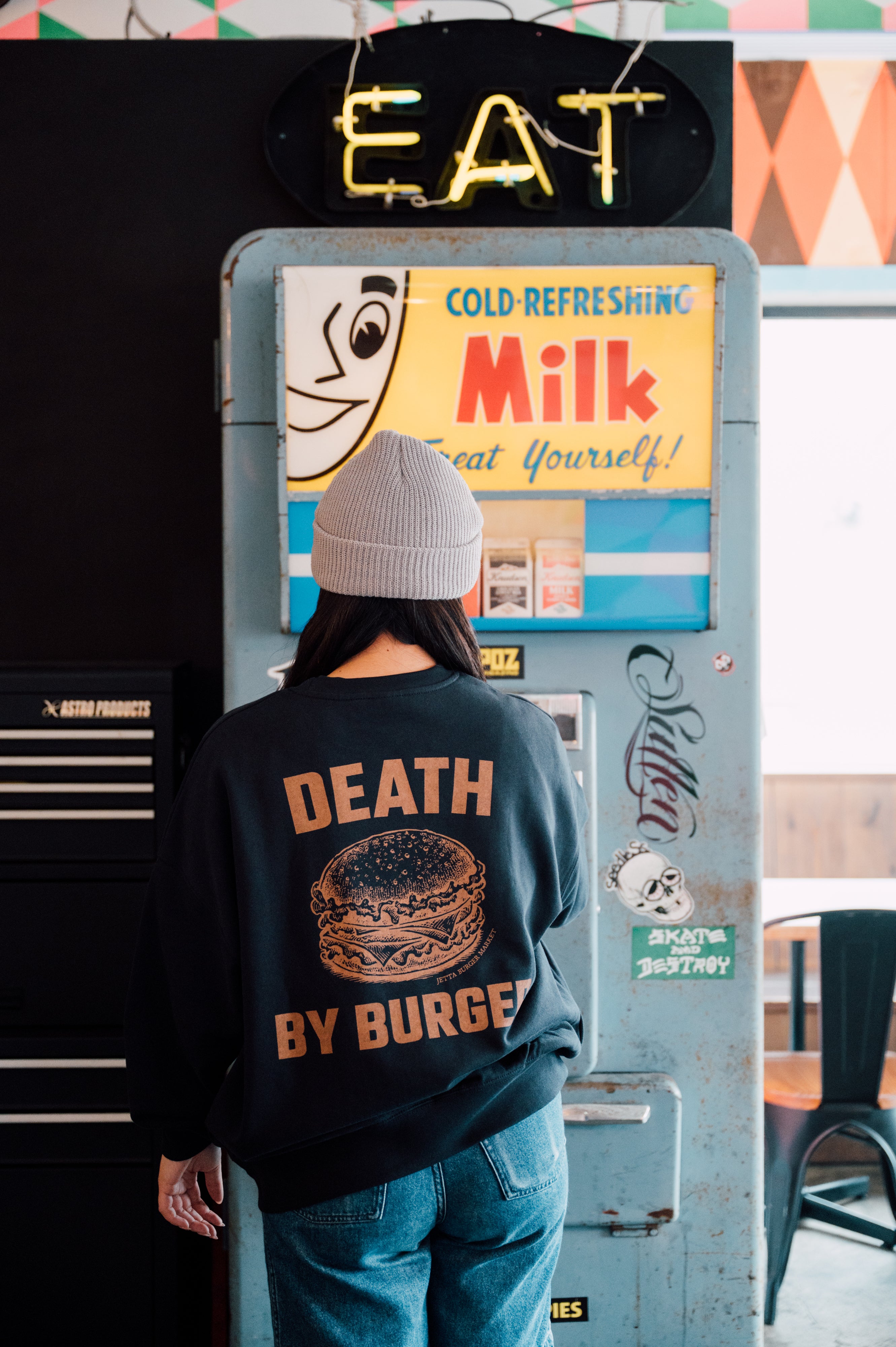 DEATH by BURGER Big Silhouette crew neck sweat