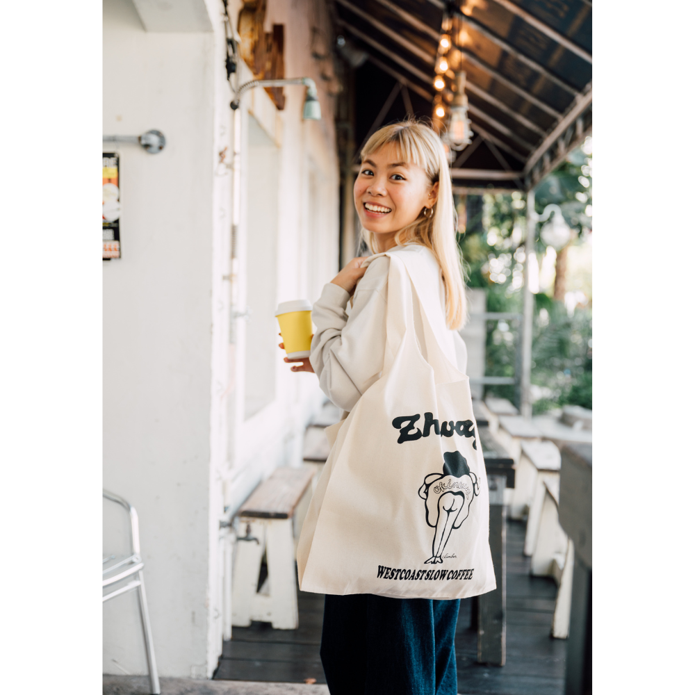 - Girl - by CLUMBER Marche Bag
