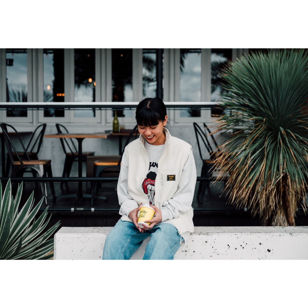 【OUTLET】ZHYVAGO name Micro fleece zip vest