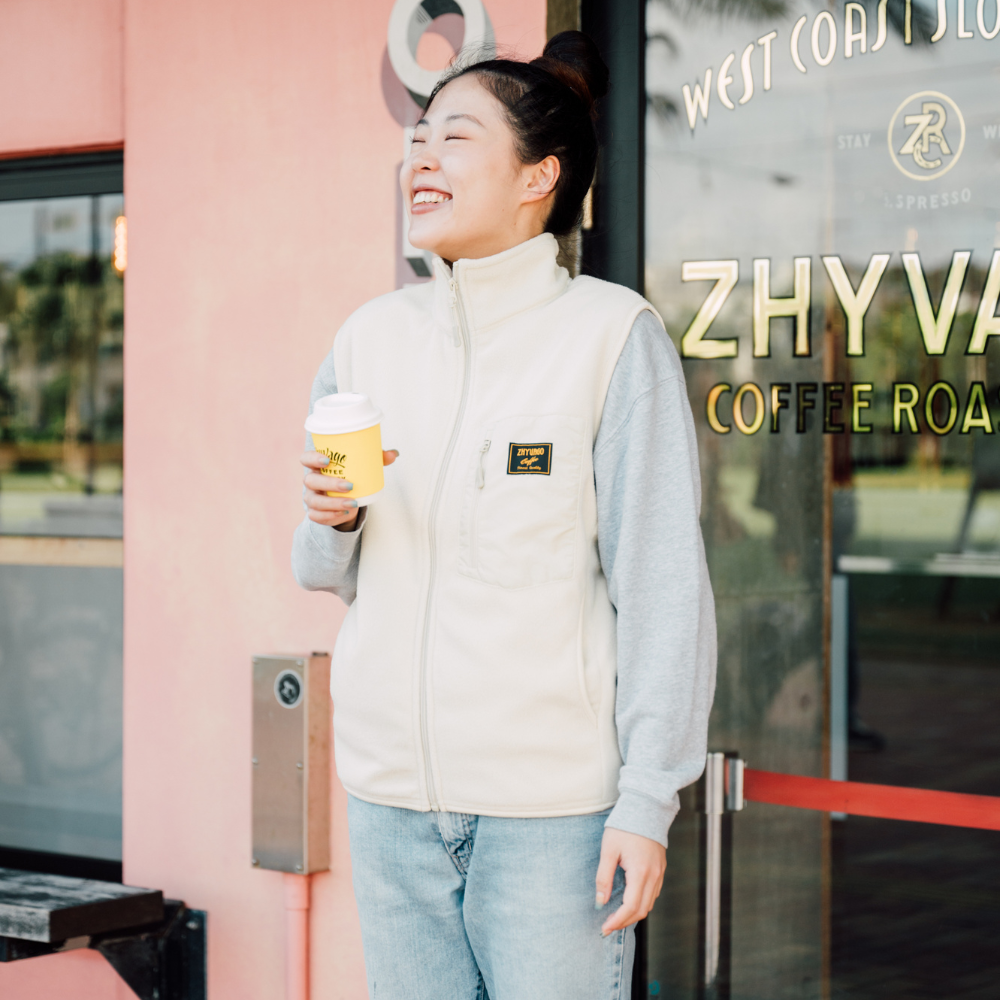 【OUTLET】ZHYVAGO name Micro fleece zip vest
