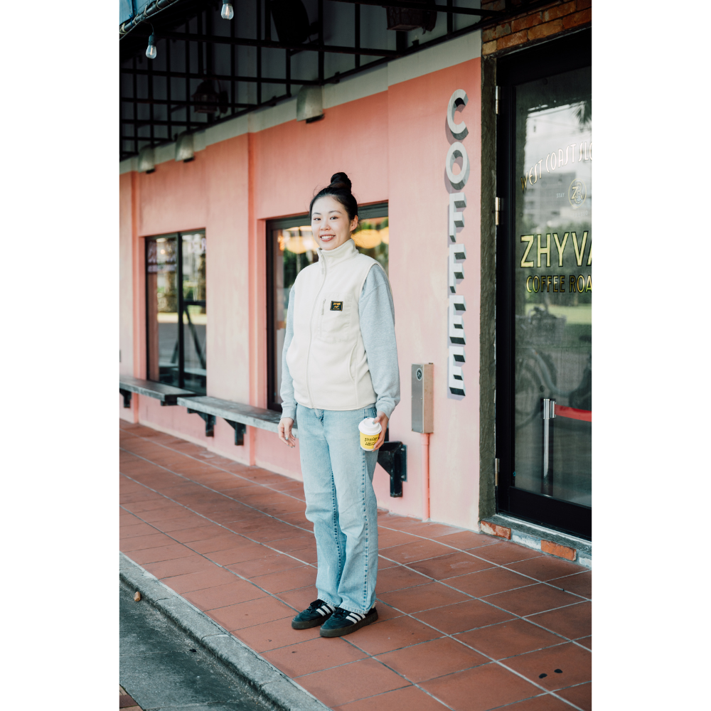 【OUTLET】ZHYVAGO name Micro fleece zip vest
