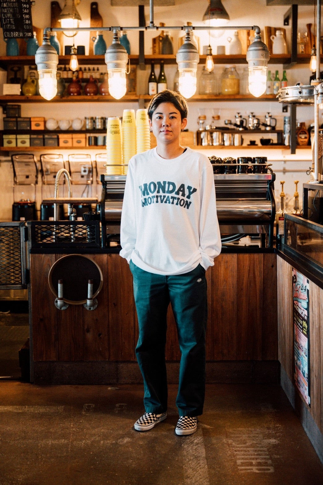 MONDAY MOTIVATION ロングTシャツ