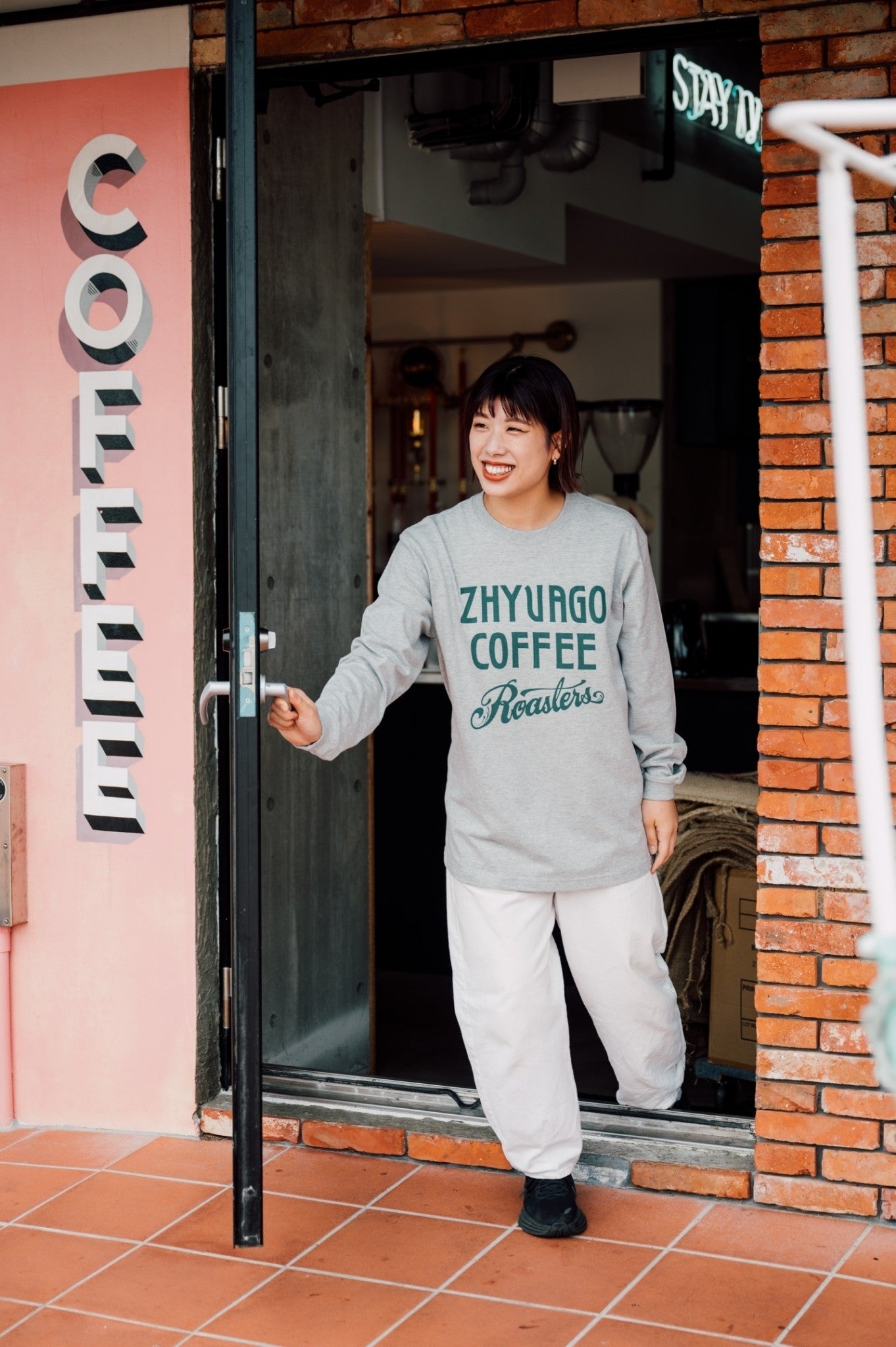 ZHYVAGO College ロングTシャツ