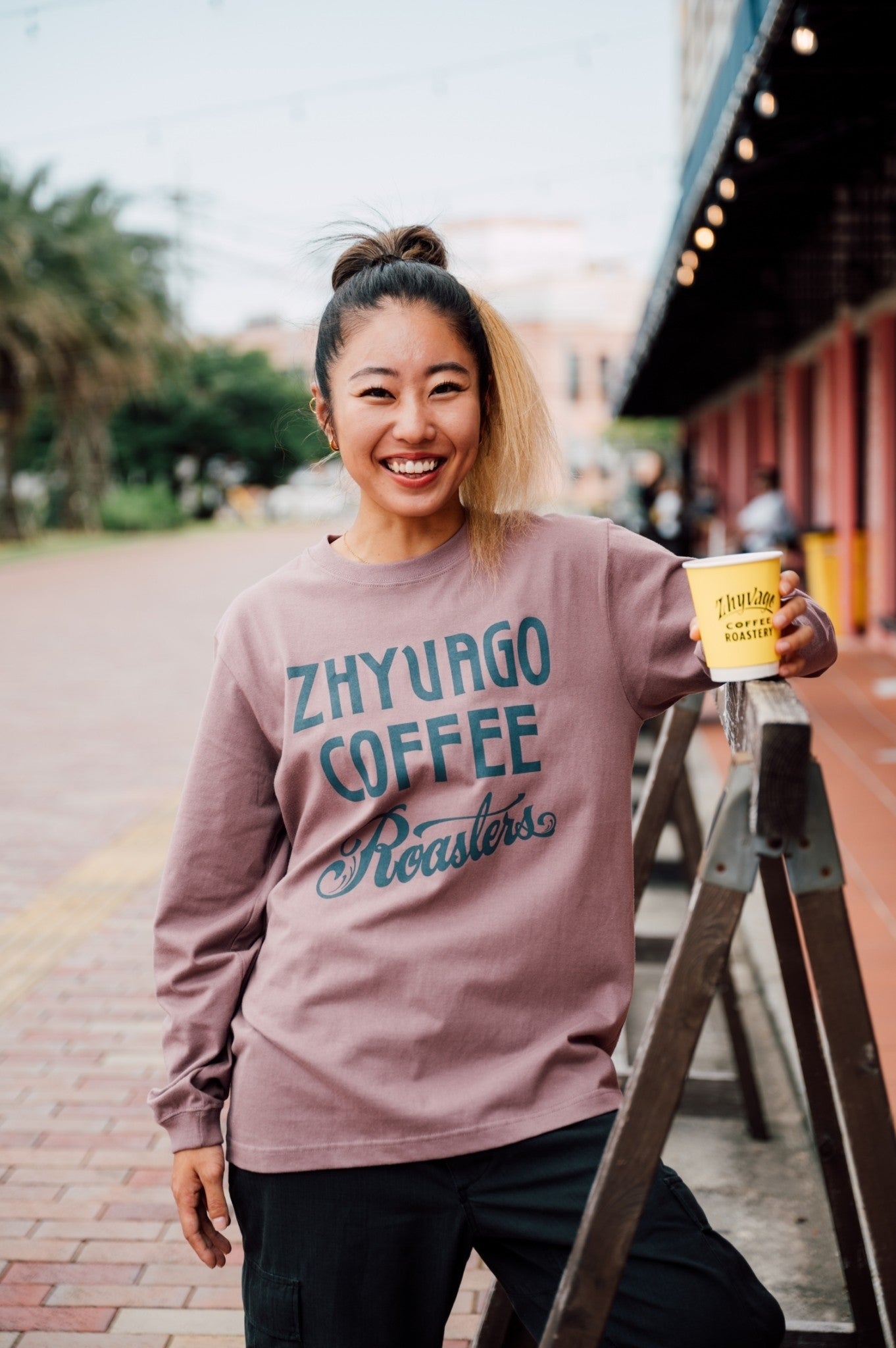ZHYVAGO College ロングTシャツ