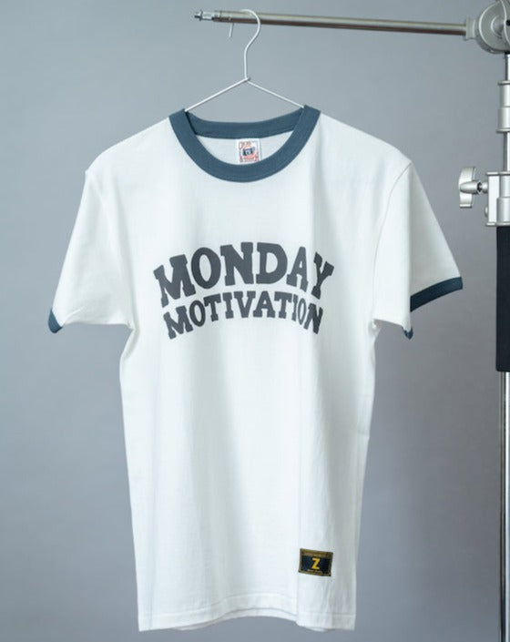 MONDAY MOTIVATION リンガーTシャツ【V&A】
