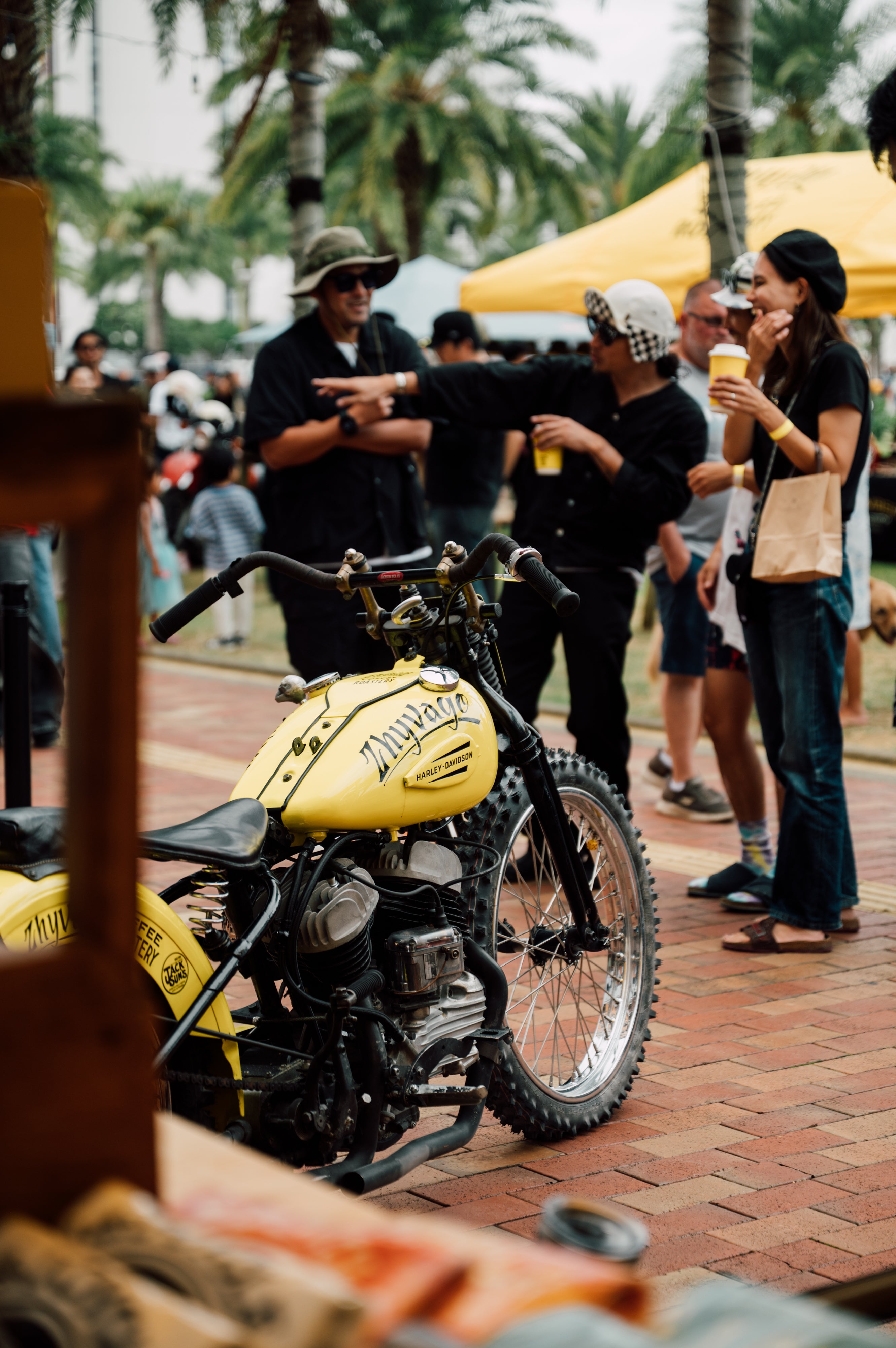 【オンライン限定】ZHYVAGO × JACKSUN'S コラボTee